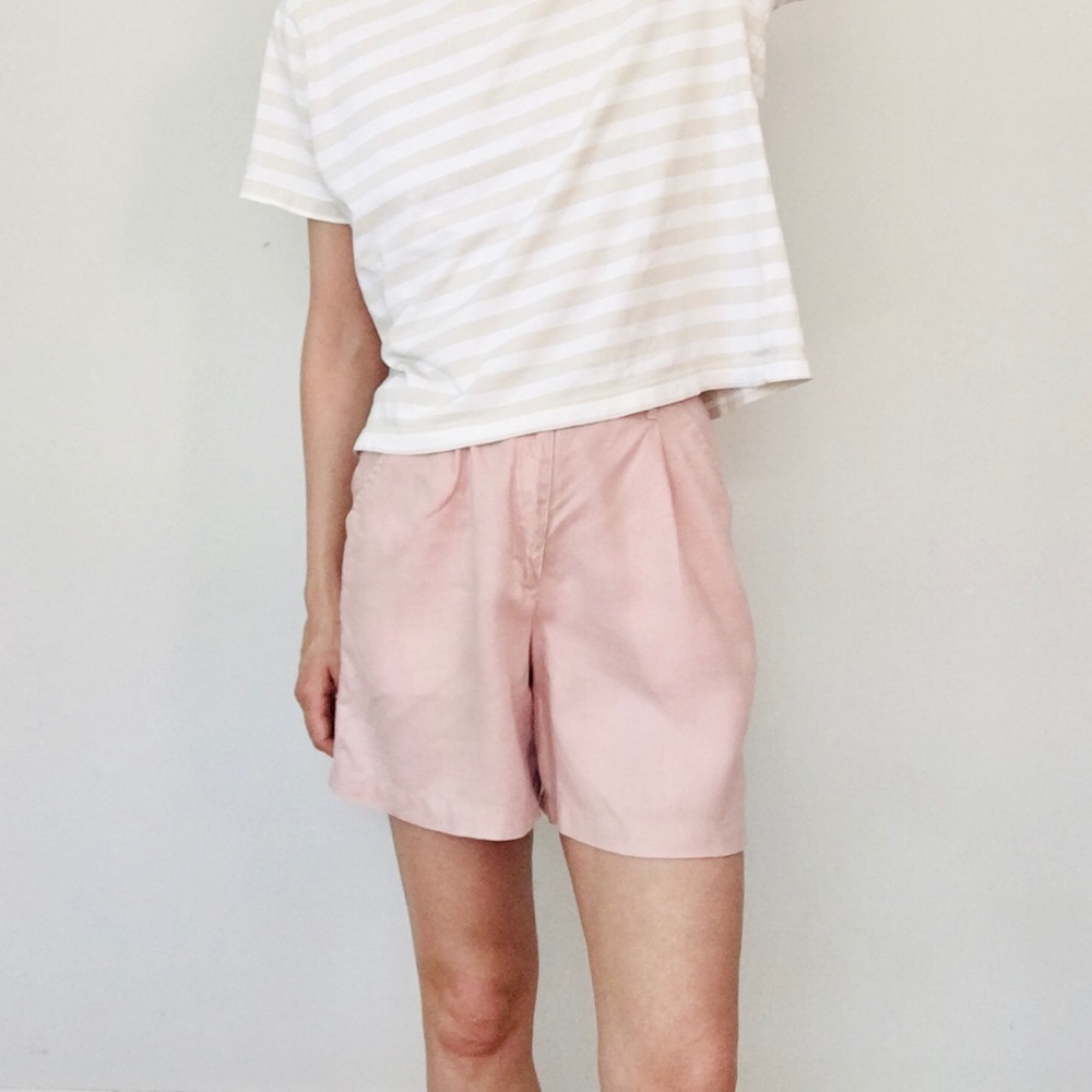 Vintage faded pink linen shorts - Picture 2 of 15